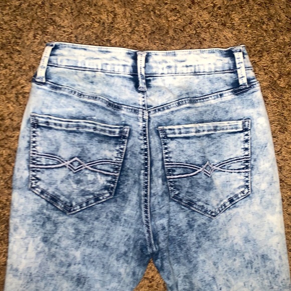 Mudd Stretch High Rise Jeans - Picture 5 of 7